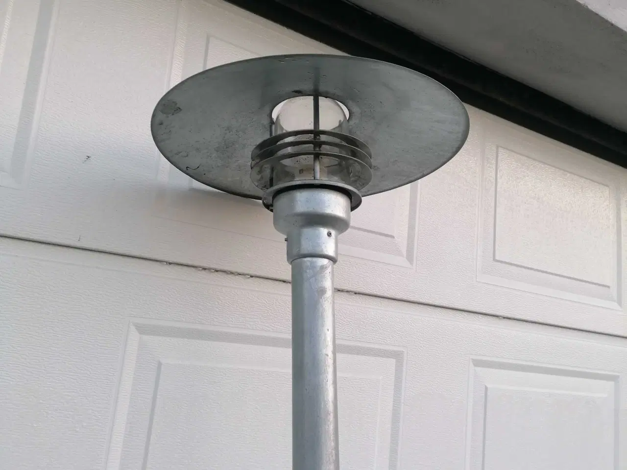 Billede 1 - Høj Nordlux Havelampe Vejers 220 cm. Galv. 