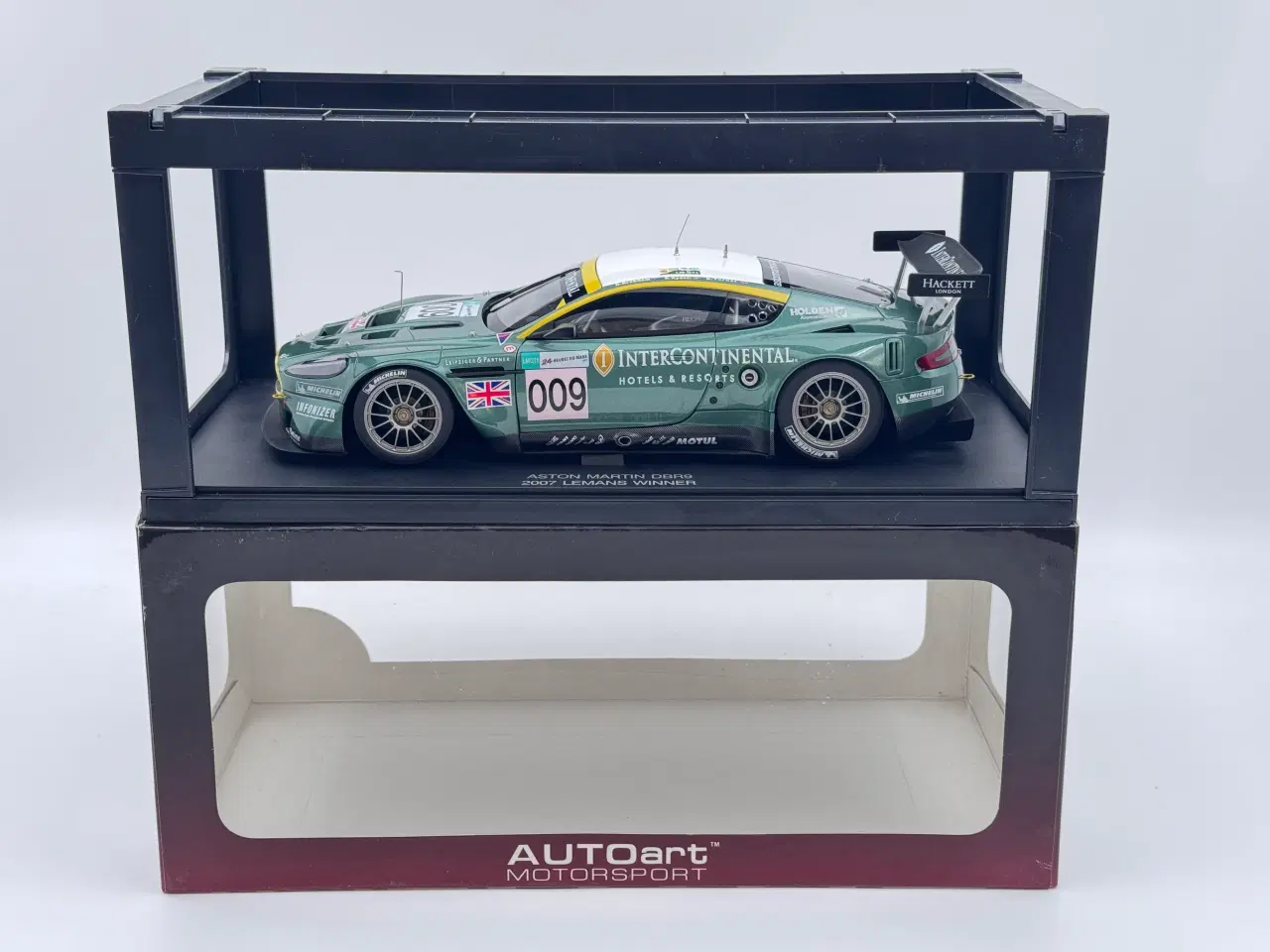 Billede 11 - AUTOart Aston Martin DBR9 LM 6,0 V12 #009 - 1:18 