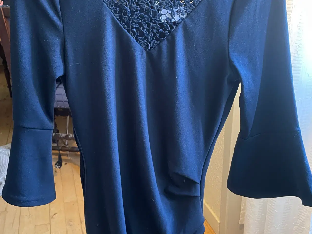 Billede 4 - Sælger ud af lækkert tøj. Mange mærkevare imellem 