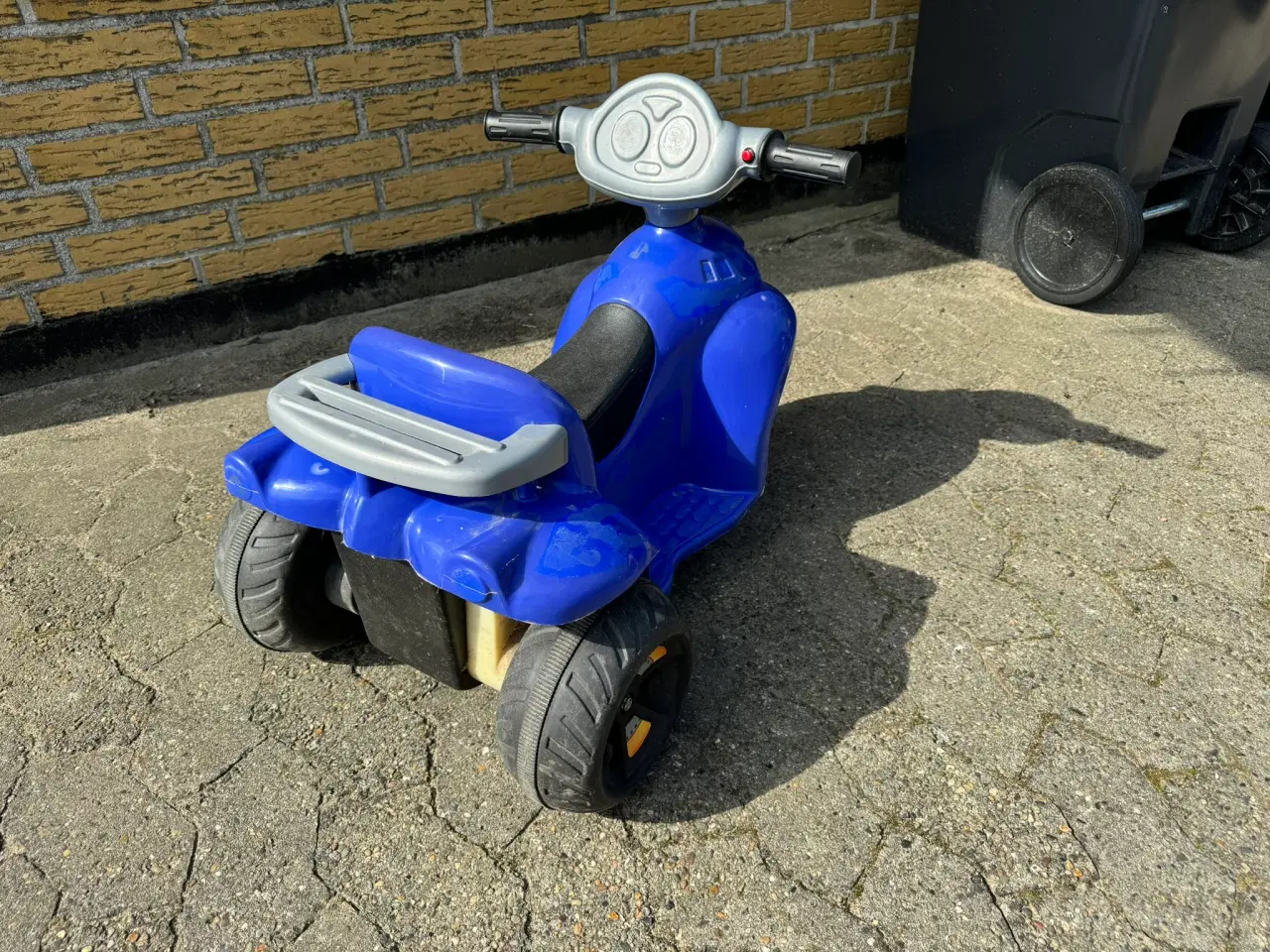 Billede 3 - Småbørns elscooter ca. 0 - 3-4 år