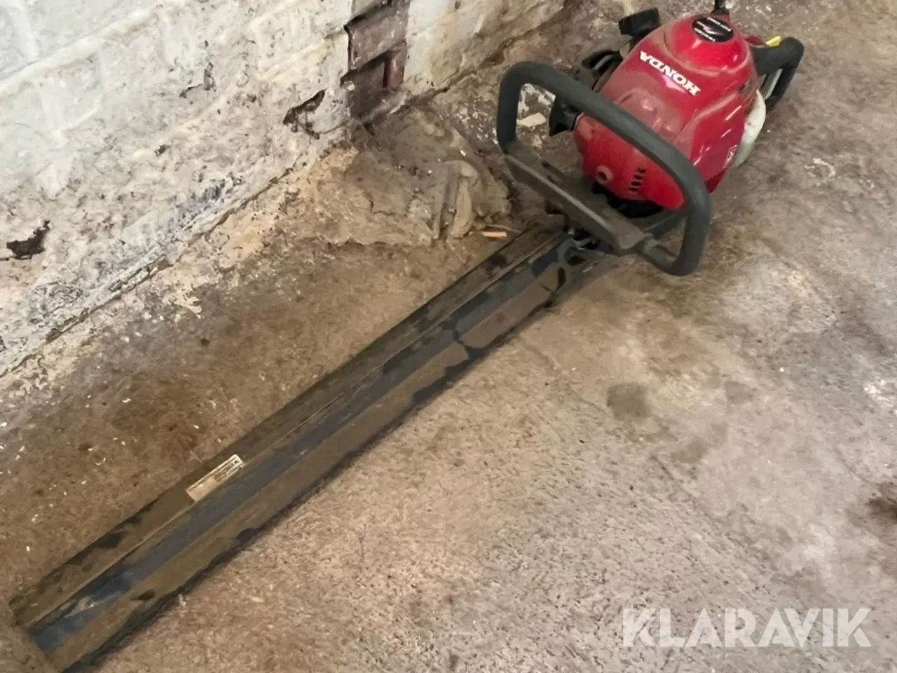 Billede 1 - Benzindrevet hækkeklipper Honda HHH25