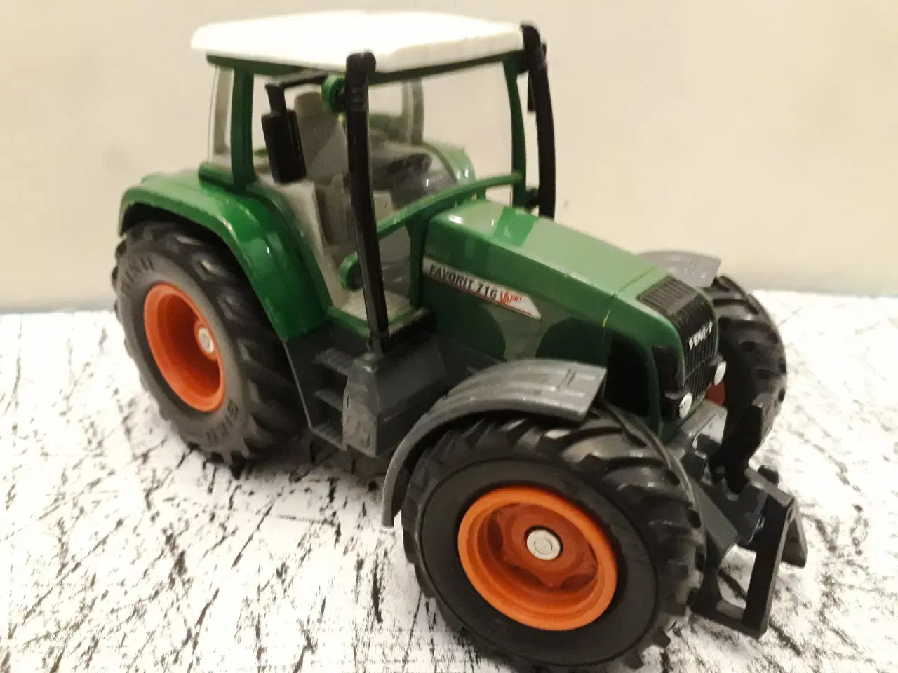 Billede 1 - Siku Fendt Favorit Vario 716 Traktor