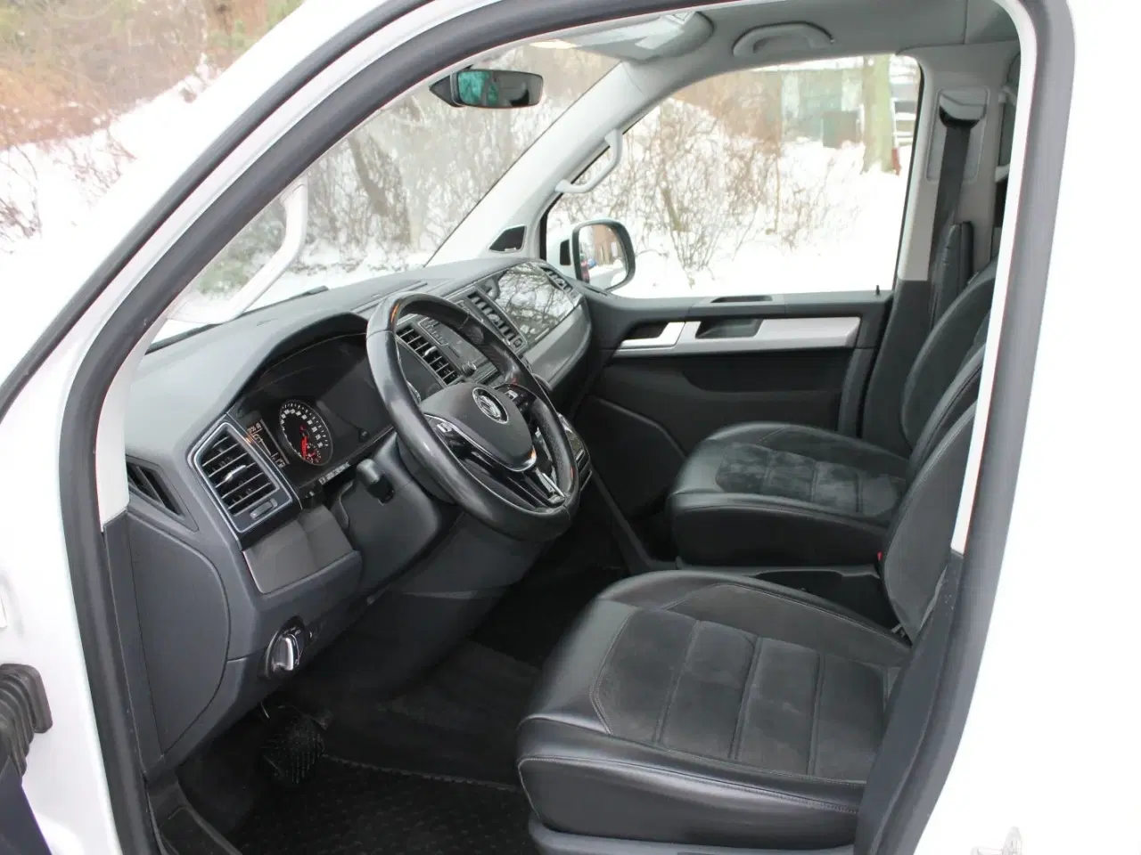 Billede 4 - VW Multivan 2,0 TDi 204 Highline DSG kort