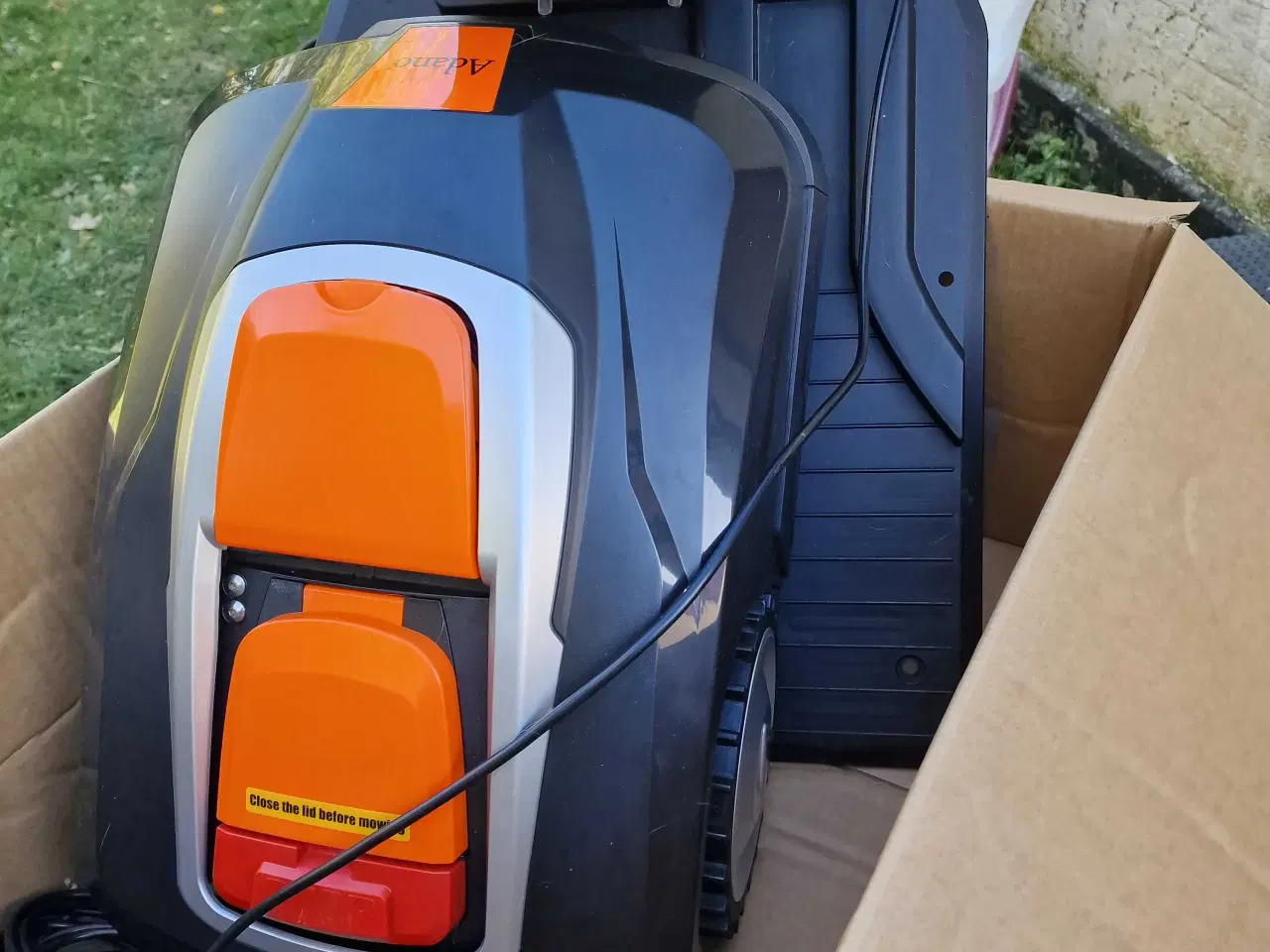 Billede 2 - Robotplæneklipper Adano model 3100