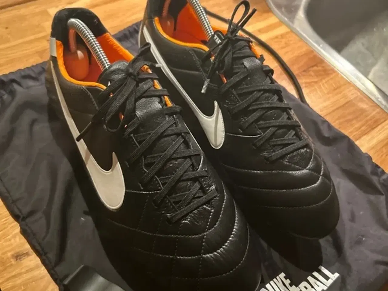Billede 2 - Nike Tiempo Topmodel: Legend VI SG sort + orange l