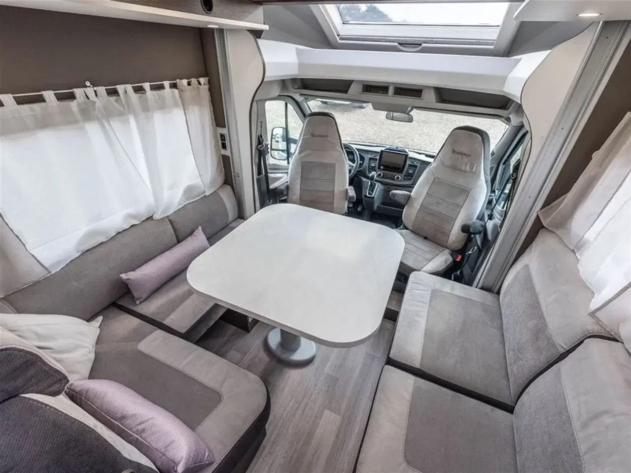 Billede 30 - 2021 - Benimar Tessoro T483 Northautokapp   Kompakt Camper til 5 Personer med masser af udstyr