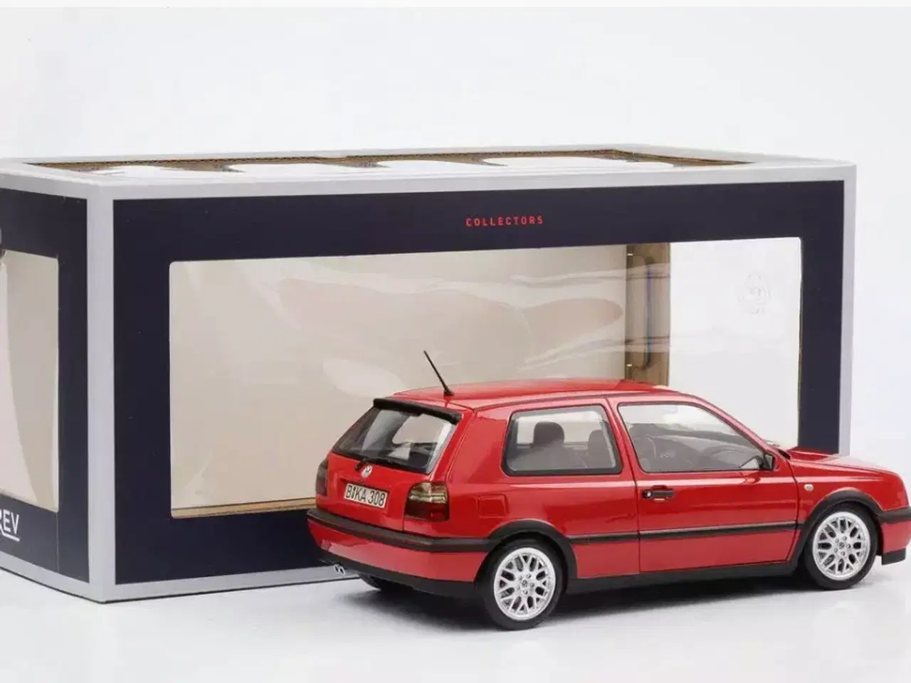 Billede 2 - 1:18 VW Golf GTI 3 20 års Edition 1996