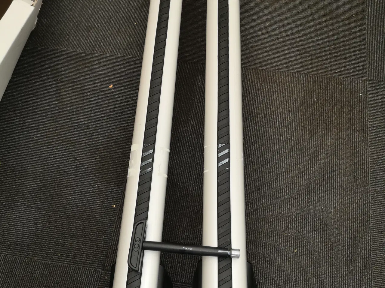 Billede 2 - Tagbøjler Audi Q3 19 E126 R-03 0602 83A.071.151 Li