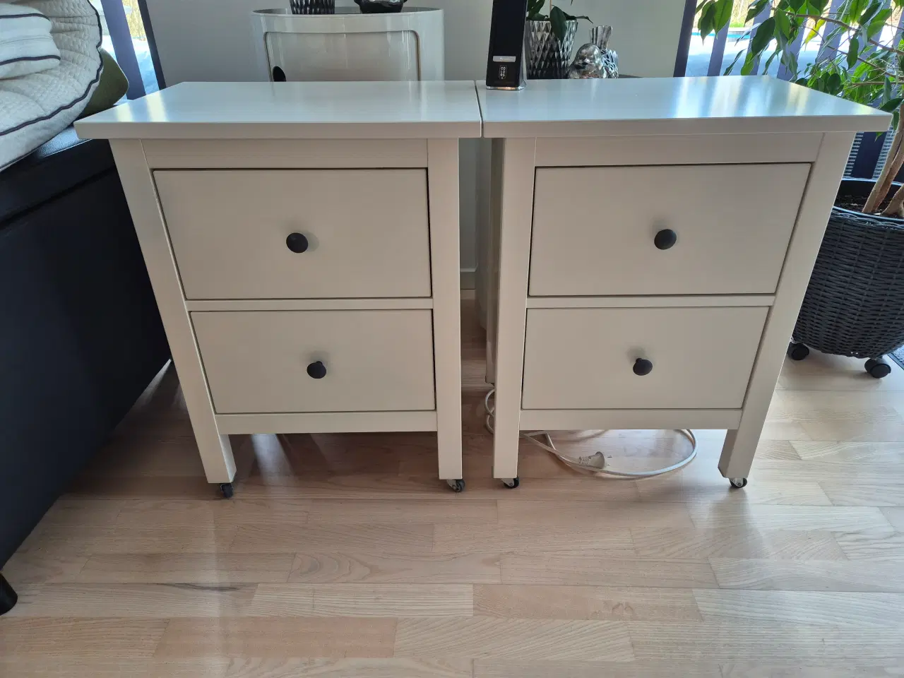 Billede 9 - Sengeborde IKEA - HEMNES Kommode 2 skuffer, hvid