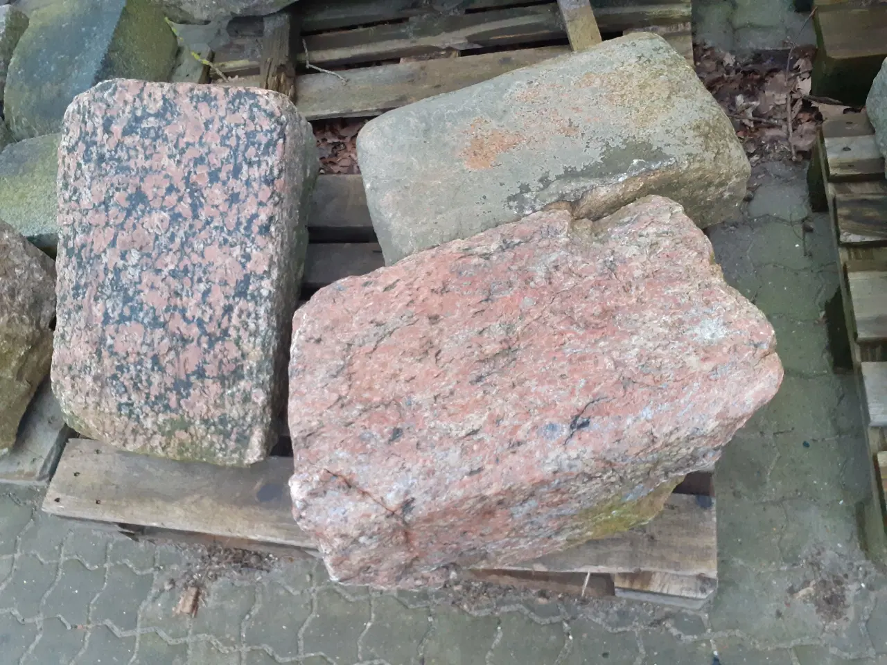 Billede 9 - Diverse granitblokke.