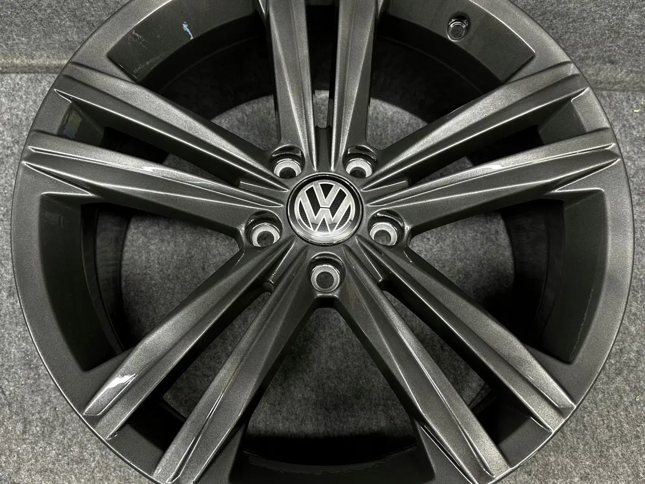 Billede 1 - VW PASSAT B8 ARTEON 3G 3G8 8.0" x 18" 5x112 ET 40