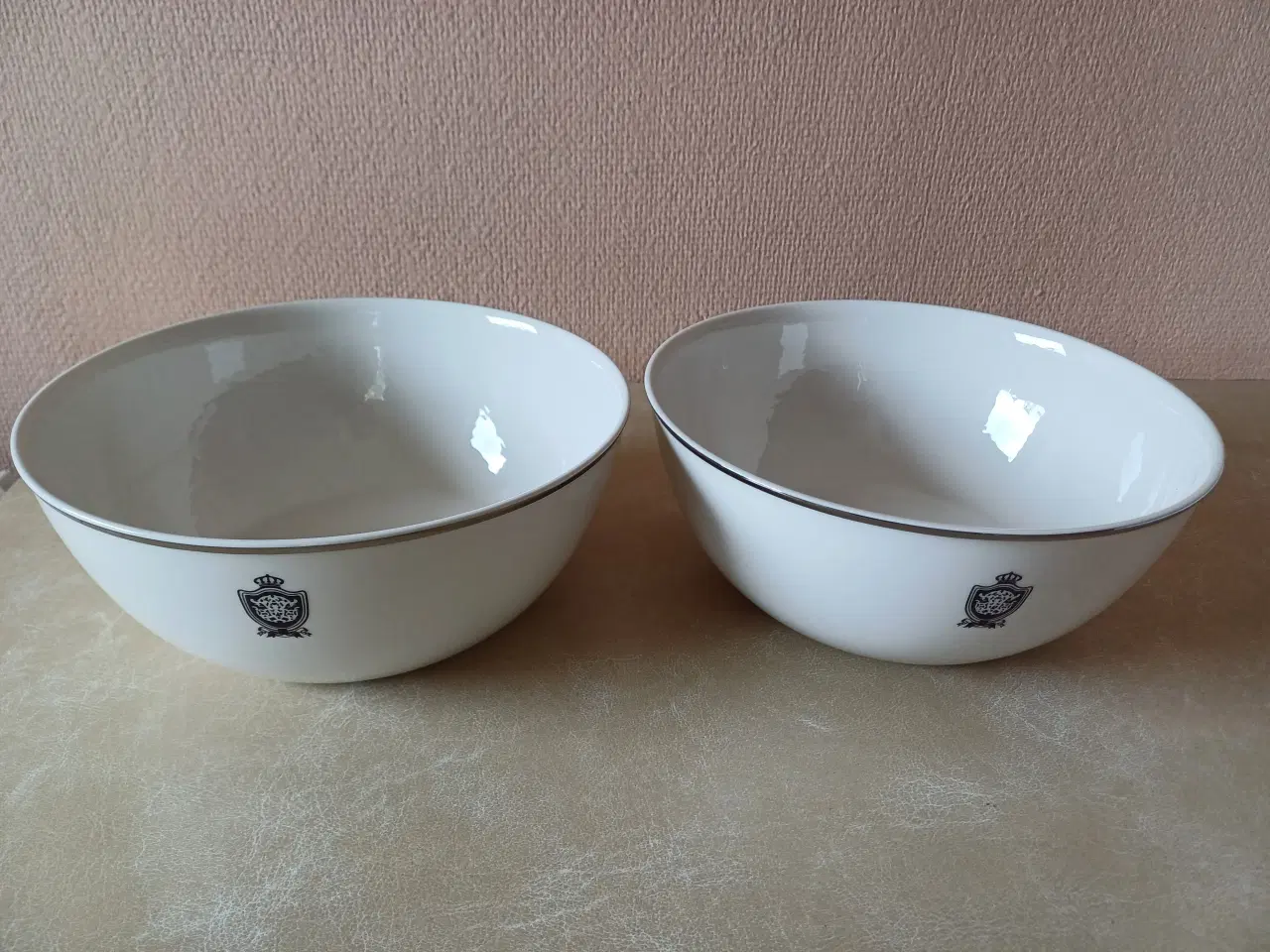 Billede 2 - Hvide Skåle i porcelæn af Anna Berg - 2 stk. 