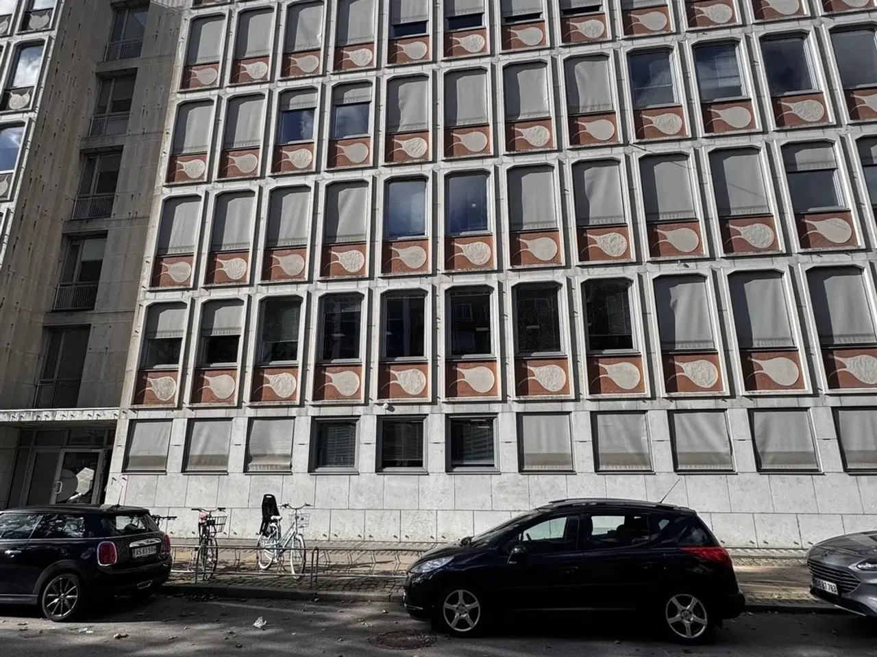 Billede 1 - En markant kontorejendom med central placering i København V