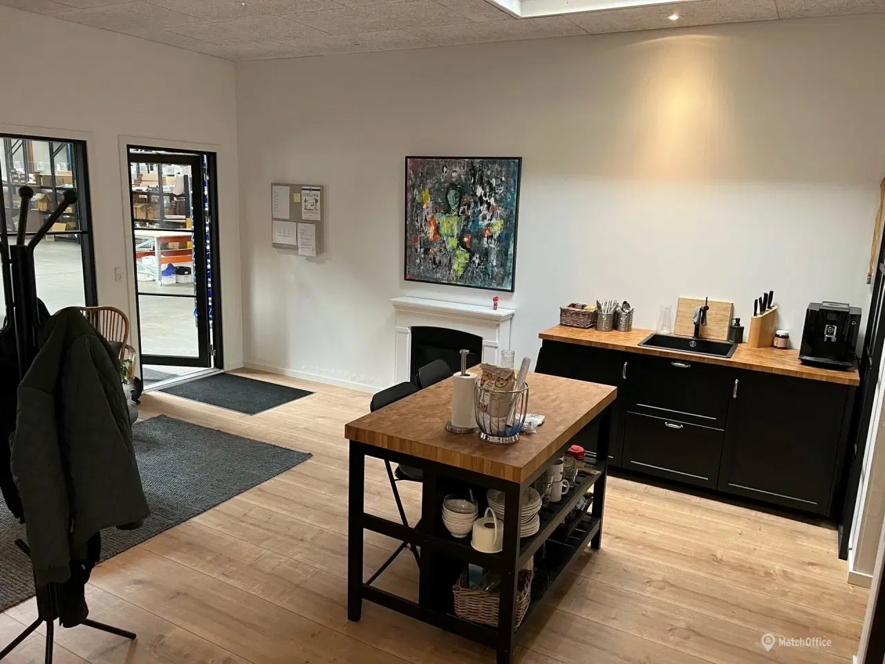 Billede 5 - Stor regulær lagerhal med kontor til lav pris