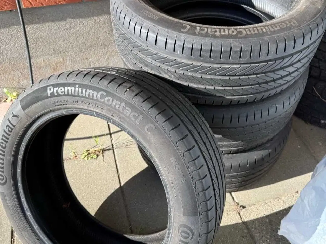 Billede 1 - Sommerdæk 215/50 R17 95V Ekstra Load