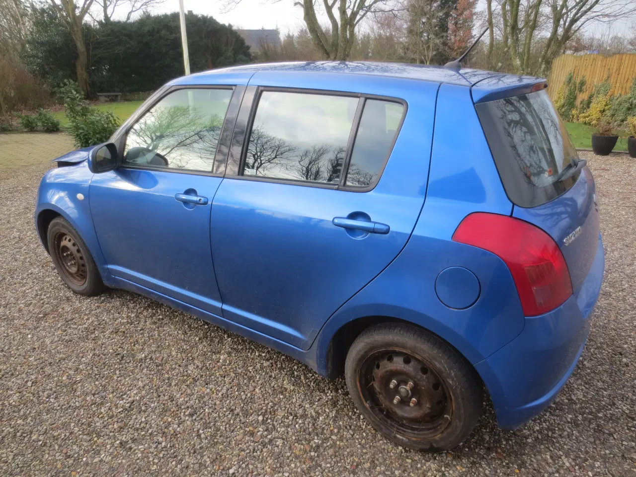 Billede 11 - Suzuki Swift 1.3 i Årg 2007. Skadet front.  