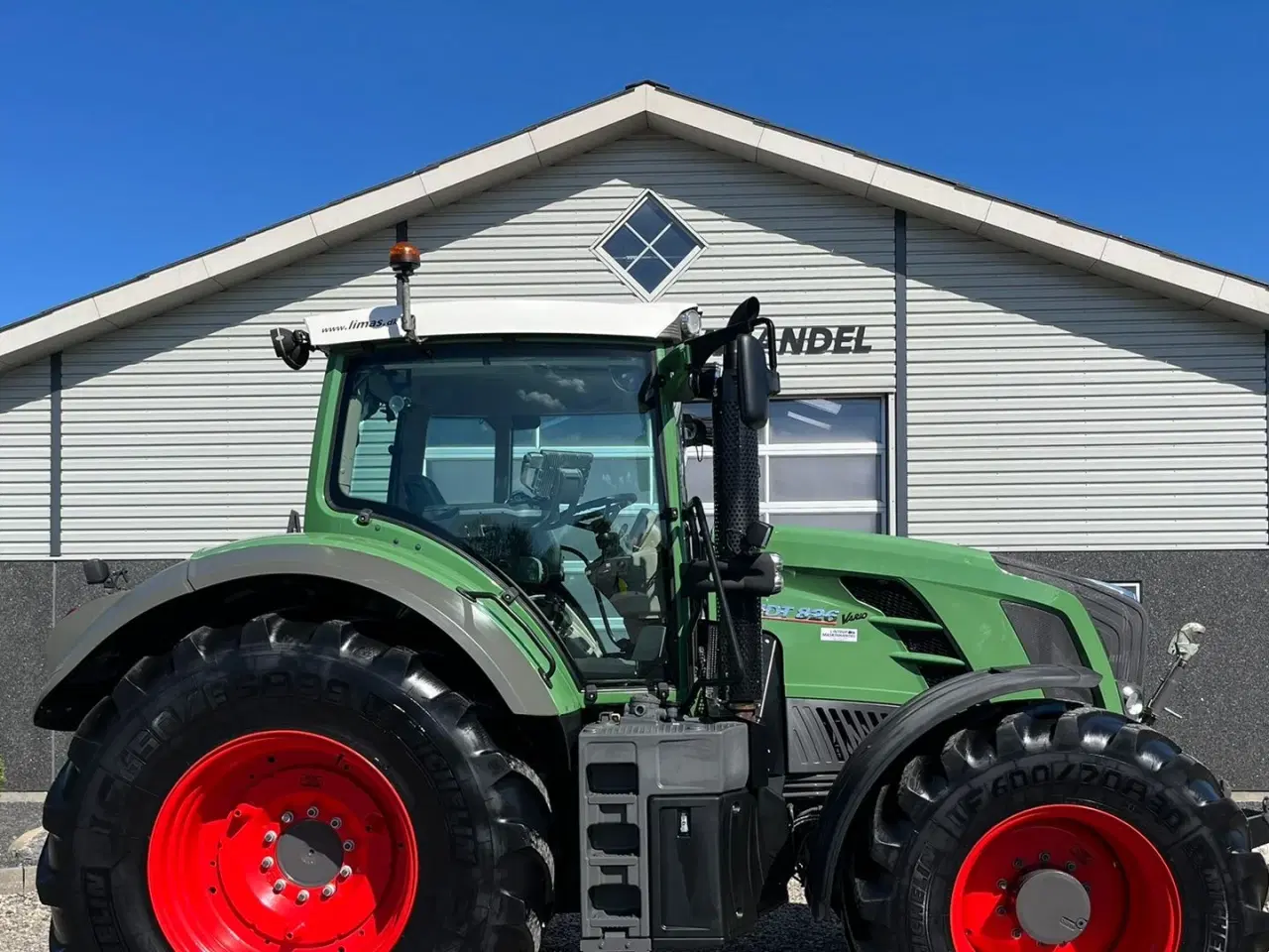 Billede 17 - Fendt 826 Vario Pæn godt udstyret traktor.