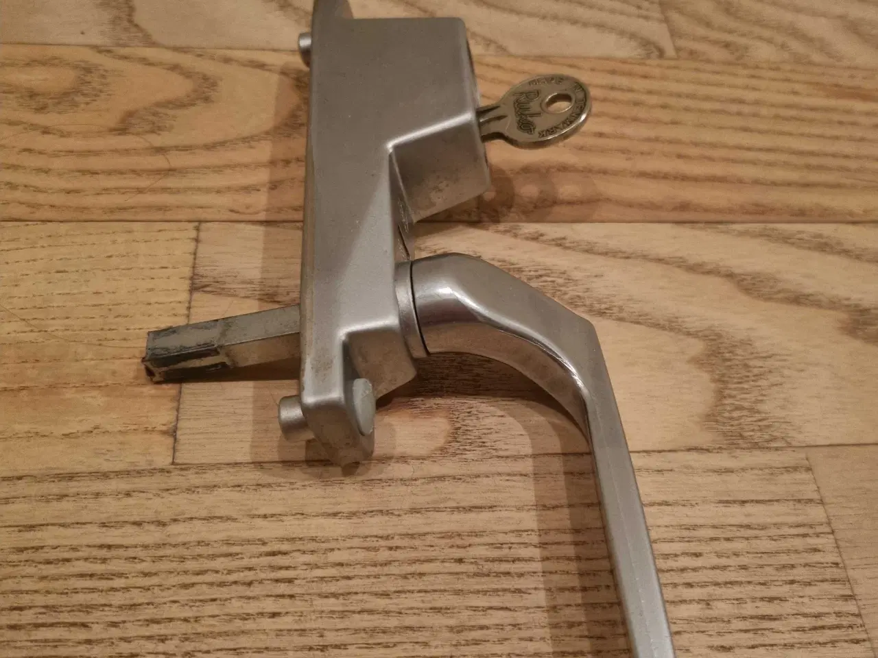 Billede 3 - Dørhåndtag med lås