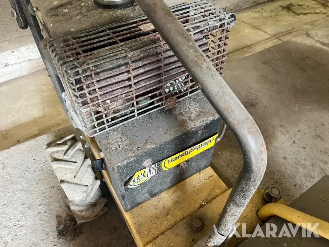 Billede 10 - Redskabsbærer Texas Handy 600 R med kost