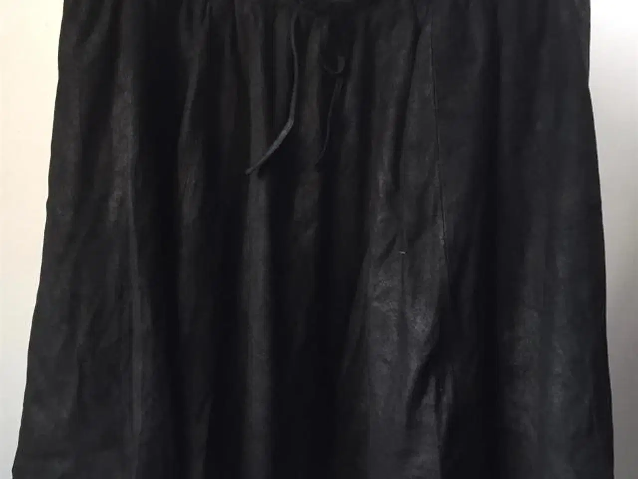 Billede 1 - 2ndDay, skindnederdel, str 40