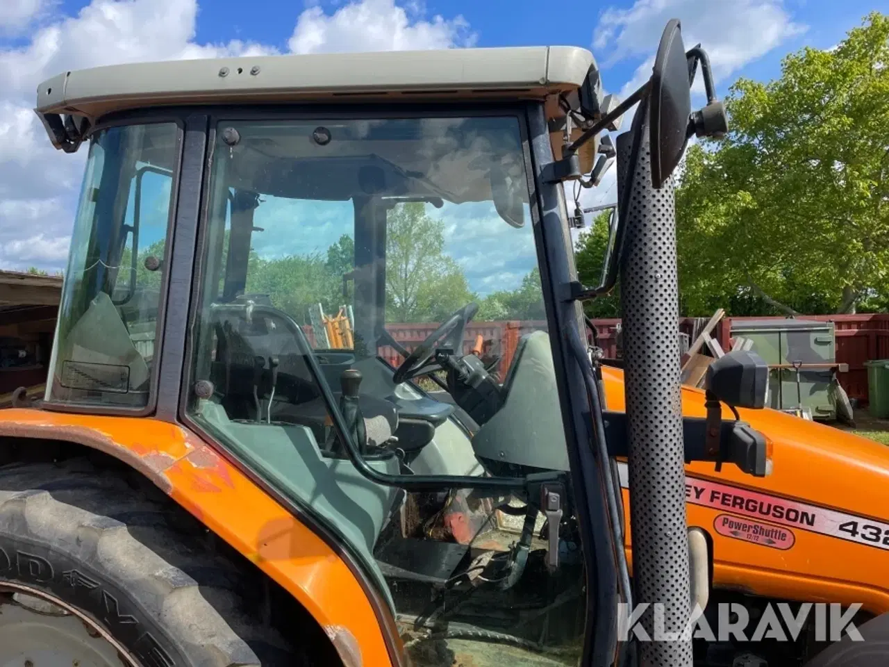 Billede 10 - Traktor MASSEY FERGUSON 4325 med KUHN Slagleklipper