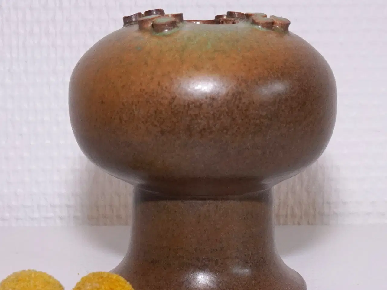 Billede 5 - Keramik vase signeret K.R.J for Höganäs i 1979
