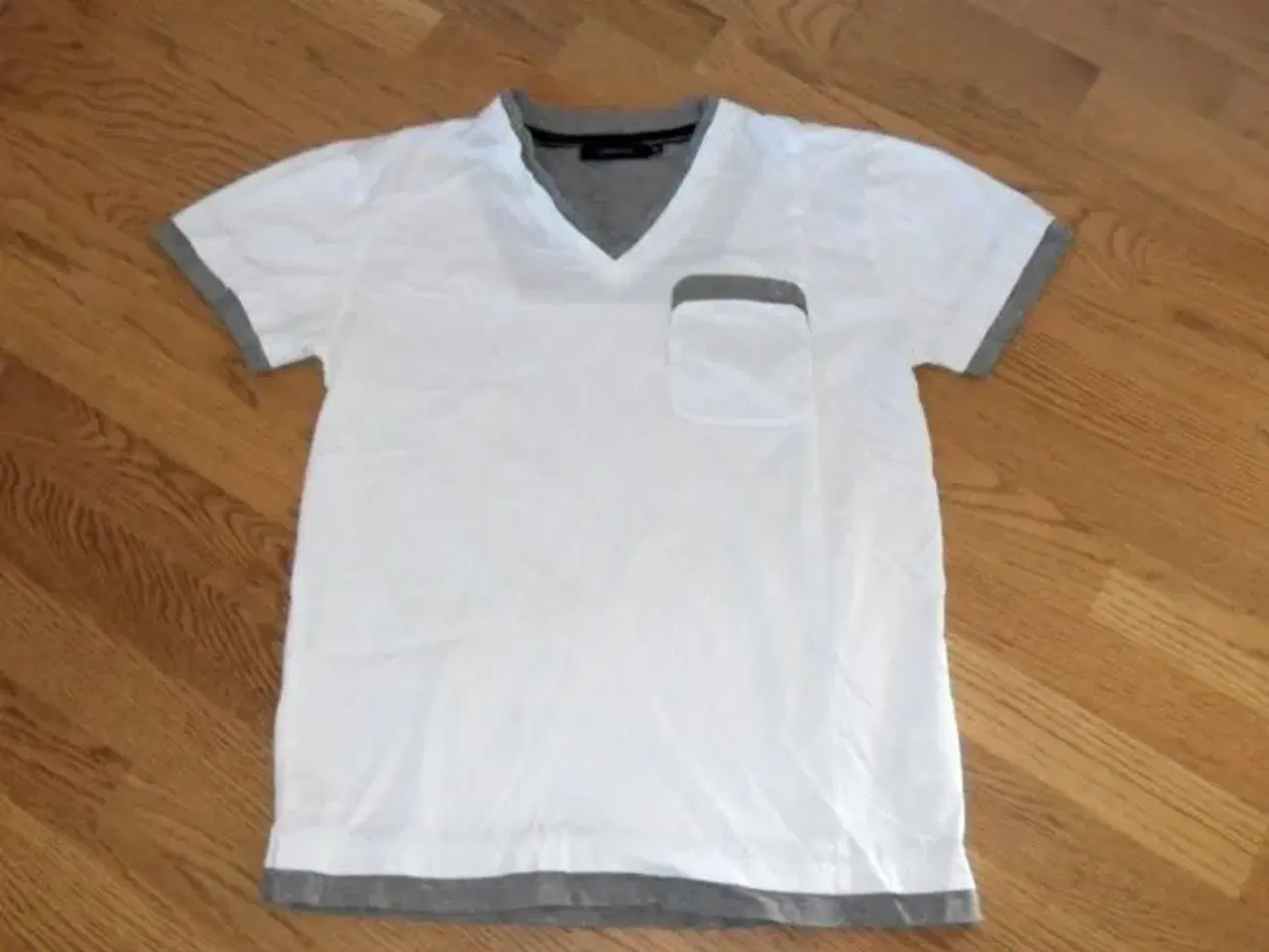 Billede 1 - T-Shirts Jack & Jones, Papfar m.m 5 stk.