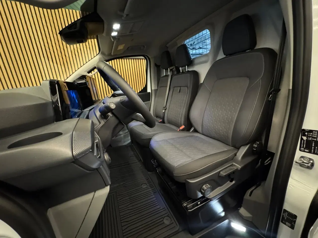 Billede 5 - Ford Transit Custom 320L 2,0 EcoBlue Limited aut.