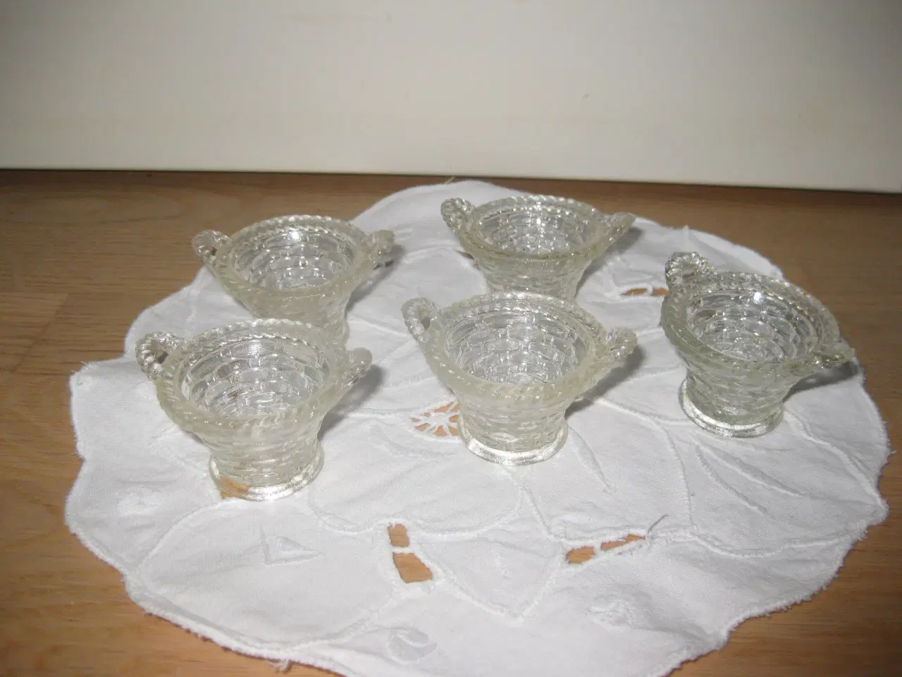 Billede 4 - 5 små glas saltkar af ældre dato pr stk