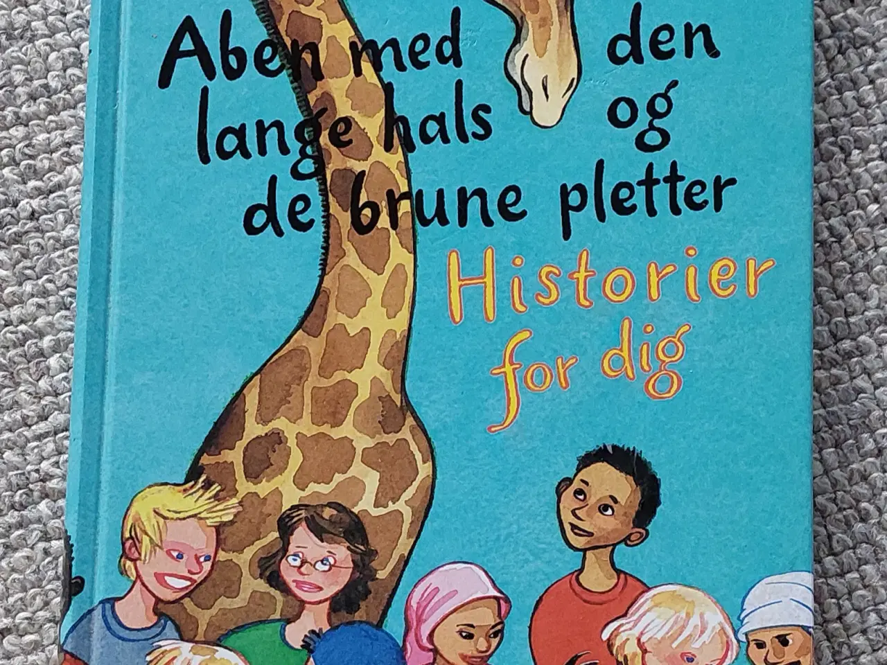 Billede 1 - Aben med den lange hals og de brune pletter