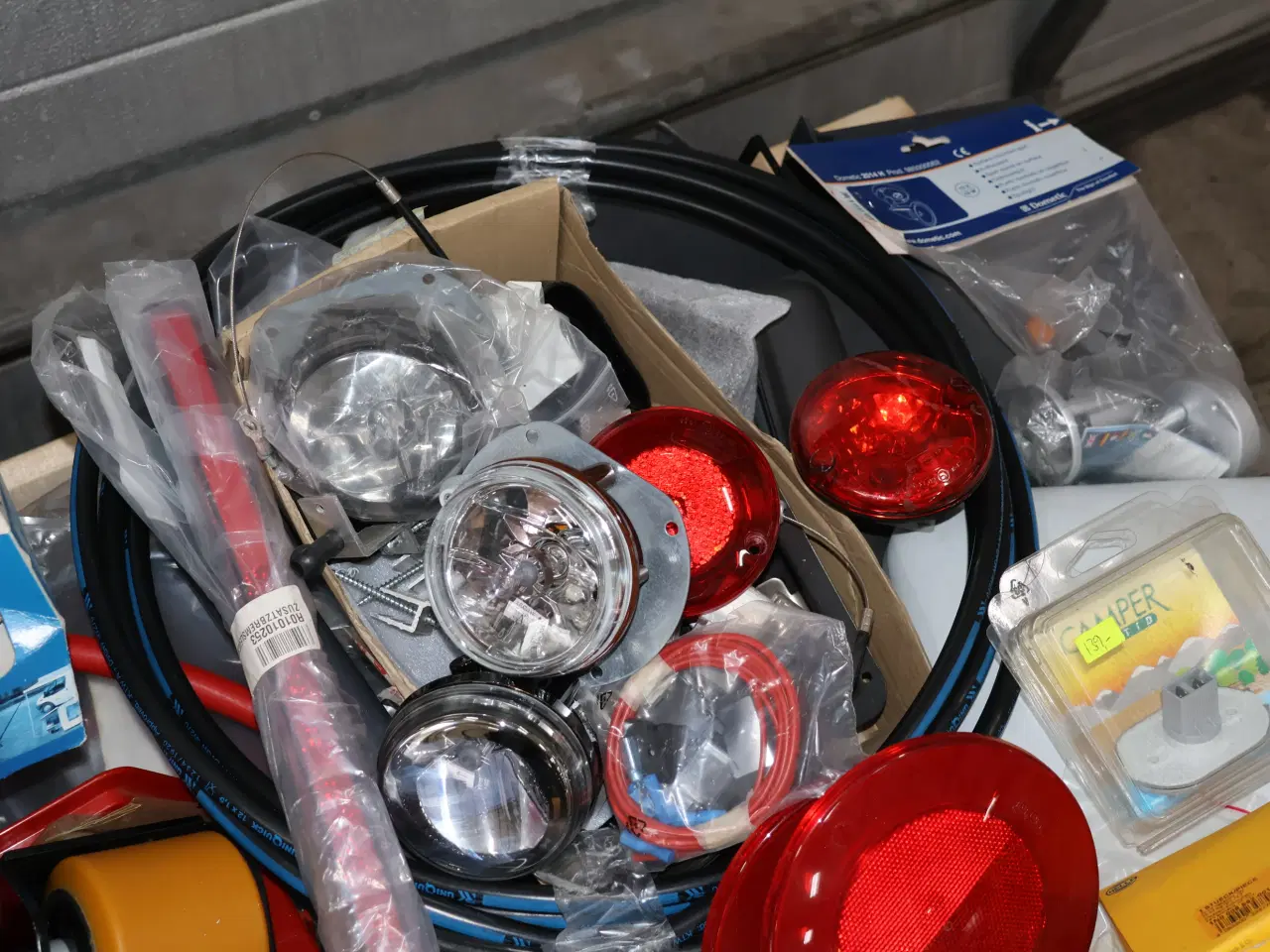 Billede 9 - Palle med diverse blandede reservedele m.m. 