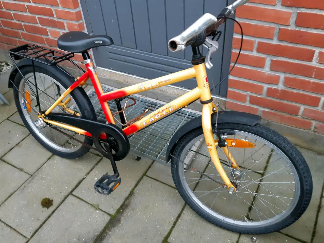 Billede 2 - Sporty Taarnby pigecykel 20" 3 gear