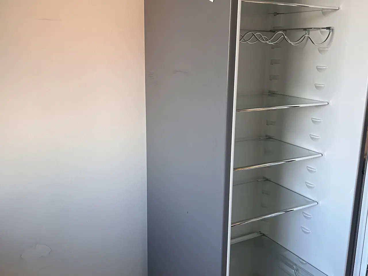 Billede 3 - AEG skabskøleskab sølv ventileret køl