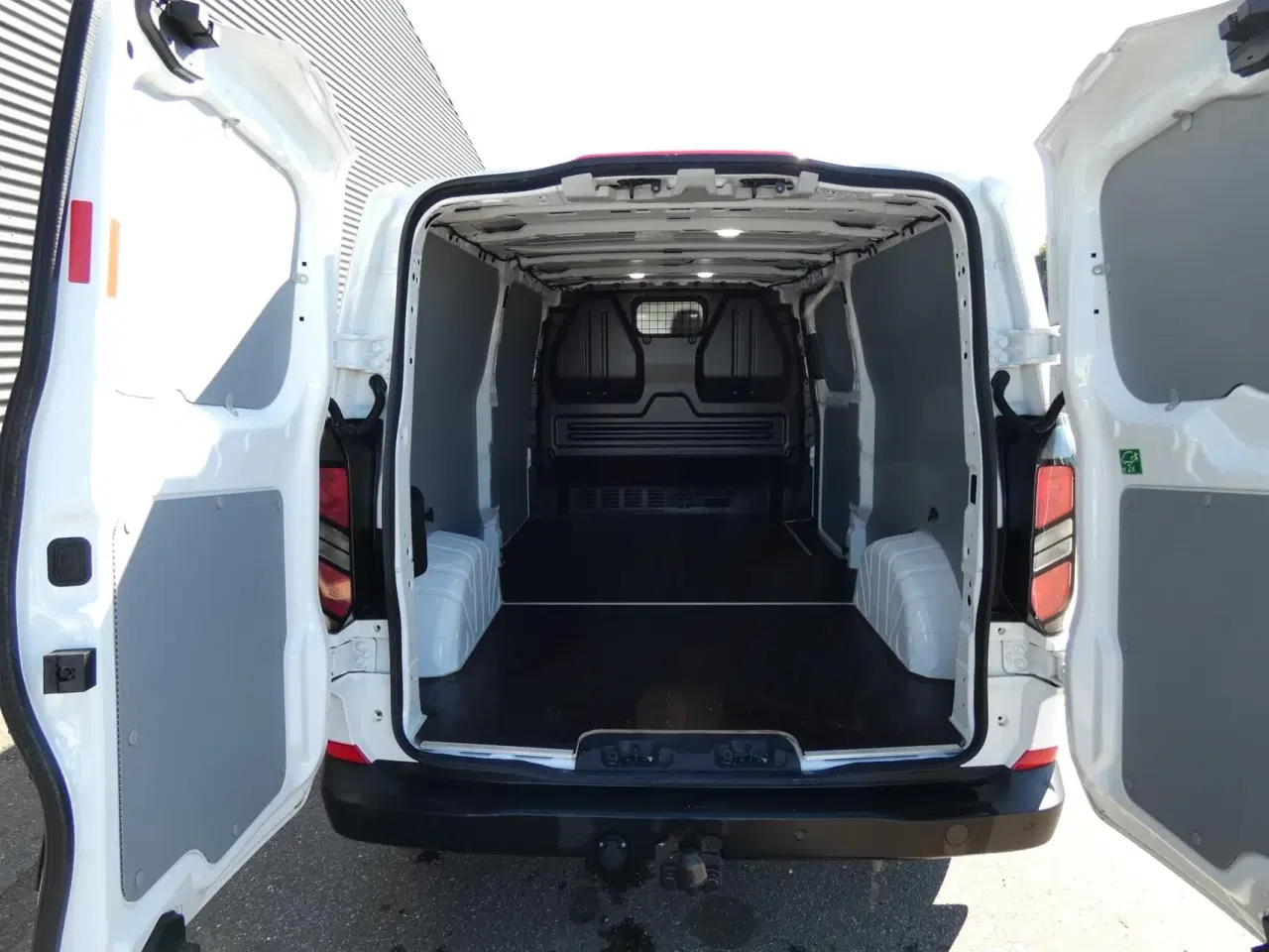 Billede 8 - Ford Transit Custom 300 L2H1 2,0 EcoBlue Trend 136HK Van 6g