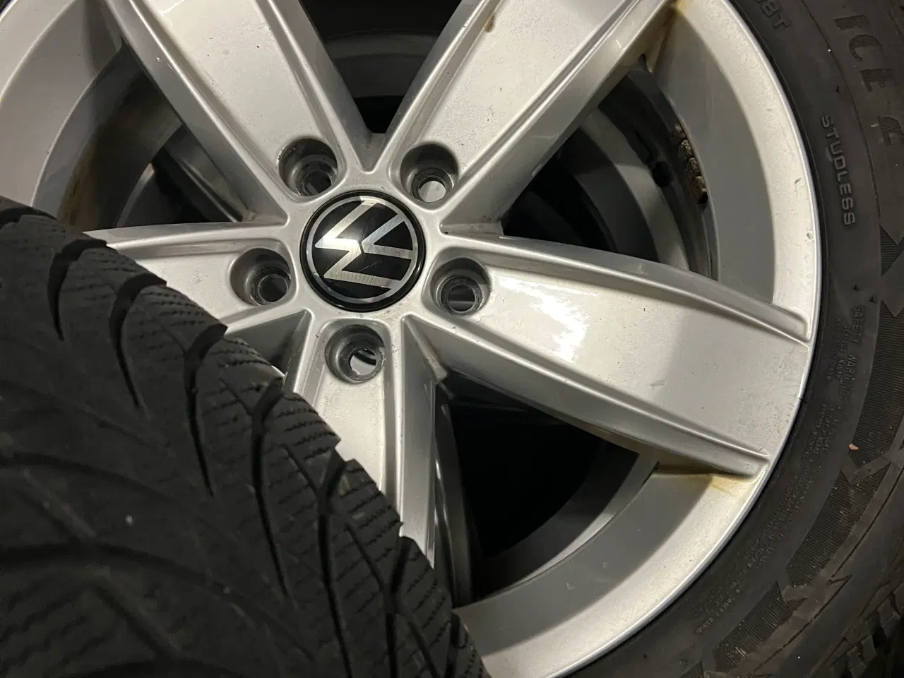 Billede 4 - 215/55-17