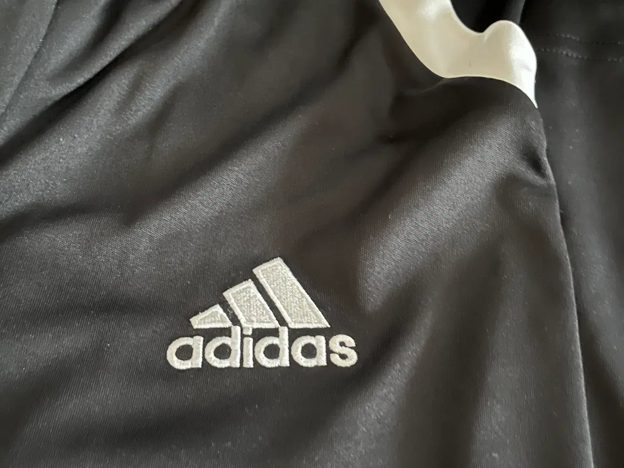 Billede 4 - Adidas T-shirts str XL