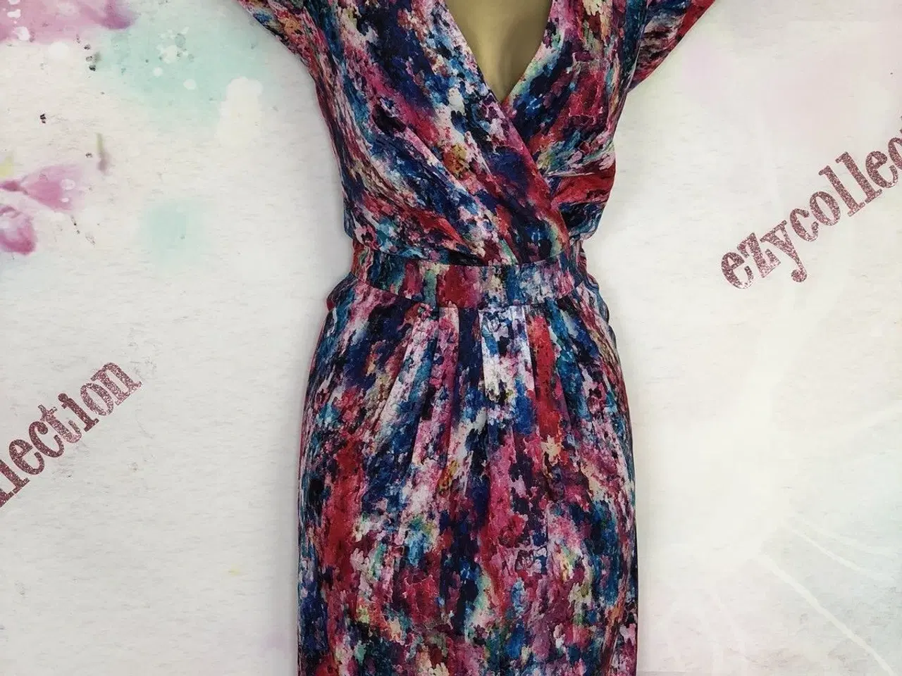 Billede 1 - kjole/ feminin (str: 40/42)-fra kaliko bradet