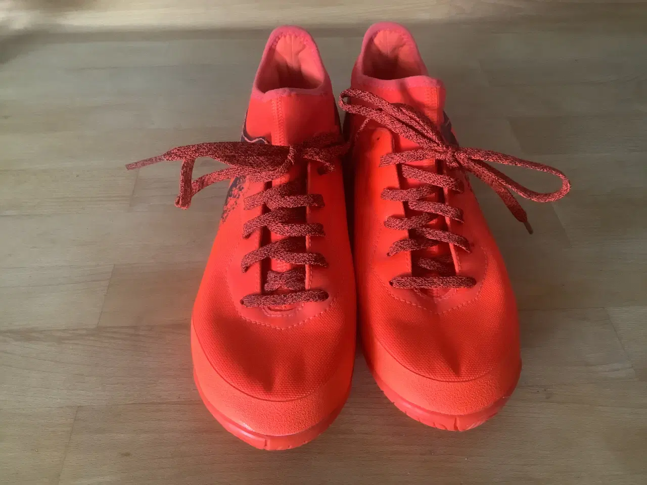 Billede 1 - Adidas indendørssko str 43 - 🤾‍♂️🤾‍♀️