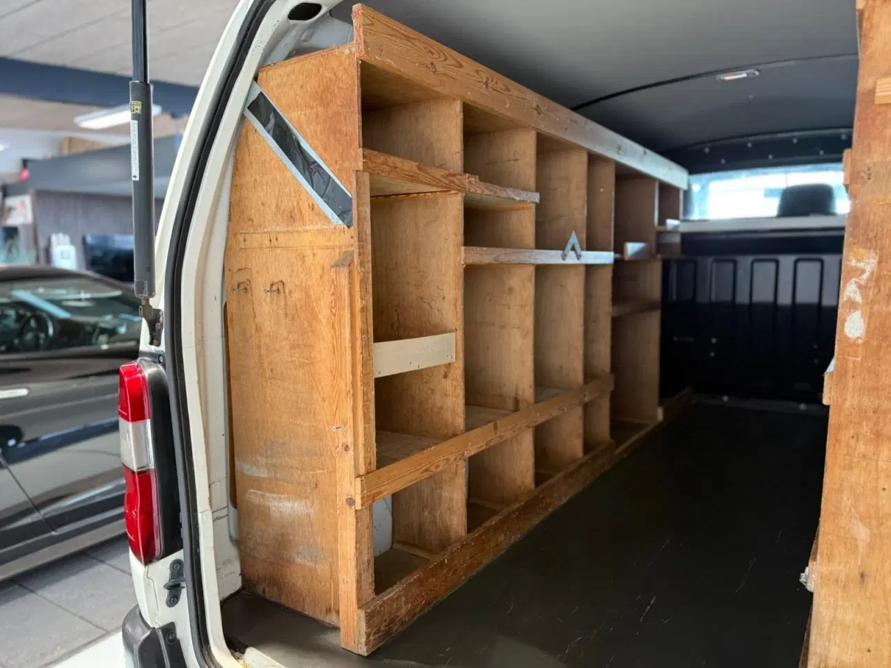 Billede 11 - Toyota HiAce 2,5 D-4D 117 Komfort lang