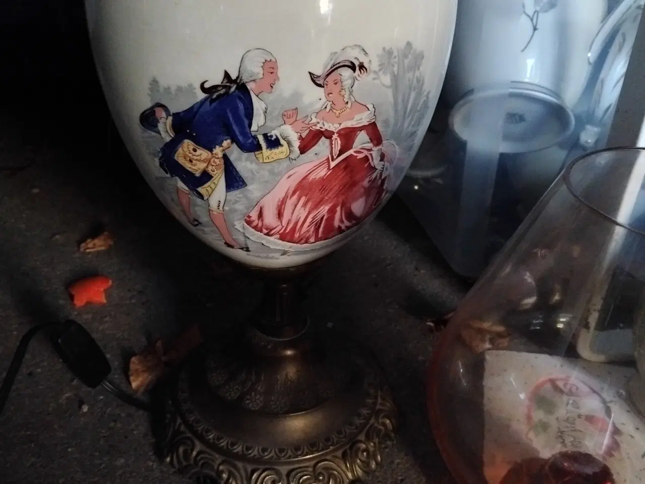 Billede 2 - Lampe og andre pynteting