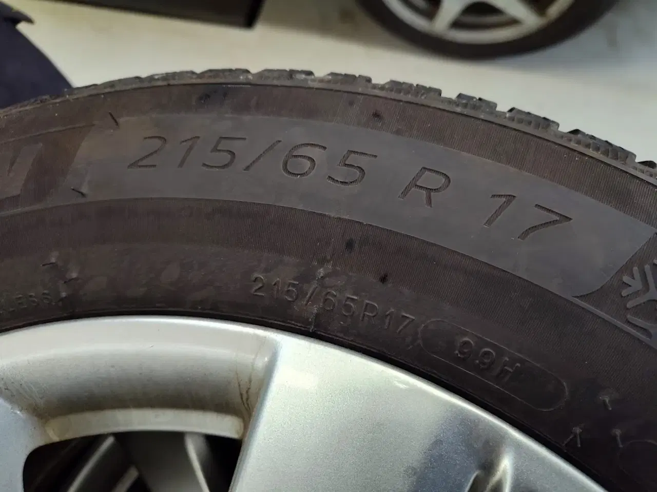 Billede 3 - Peugeot 3008/5008 fælge med 17” Michelin vinterdæk