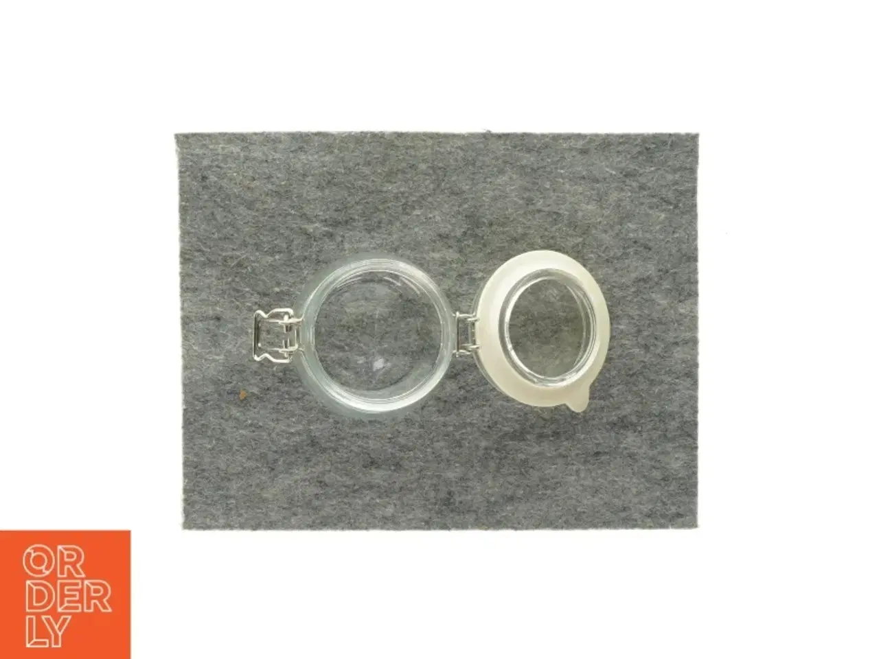 Billede 2 - Lille krukke med låg fra Ikea (str. 7 X 7 cm)