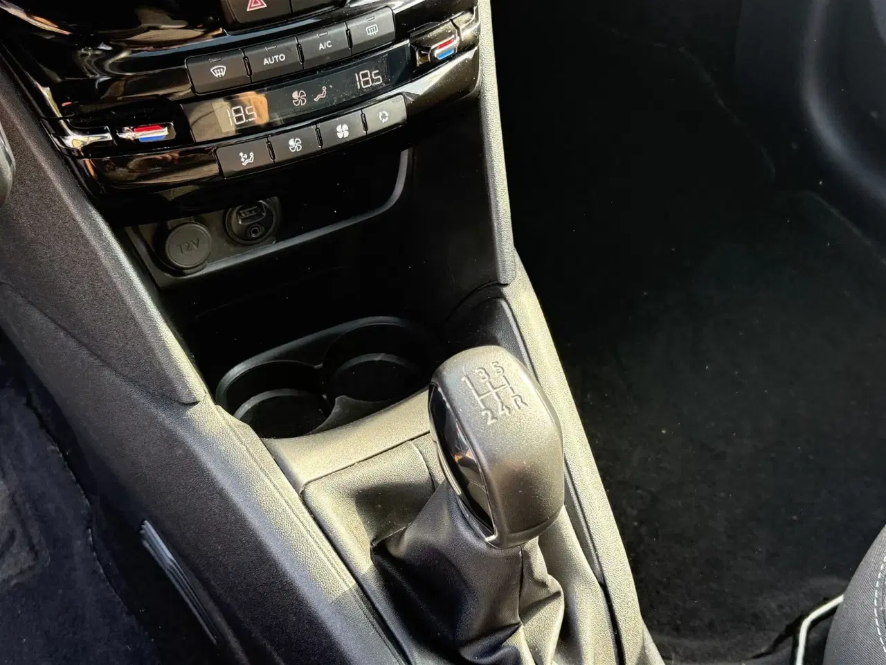 Billede 12 - Peugeot 208 1,6 BlueHDi Envy 100HK 5d