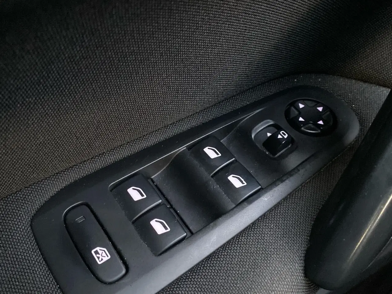 Billede 17 - Peugeot 308 1,6 e-HDi Allure 116HK 5d