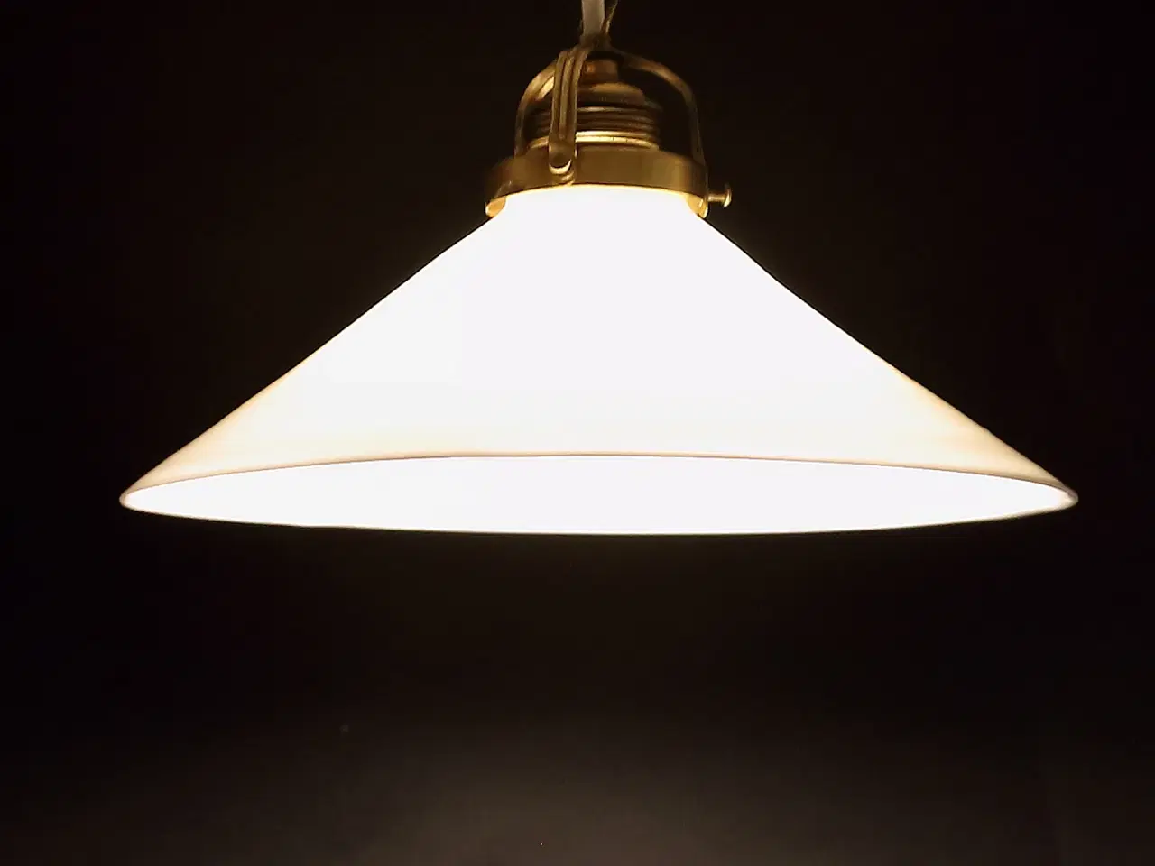 Billede 3 - Skomagerlampe i opalglas – original 30/40’er