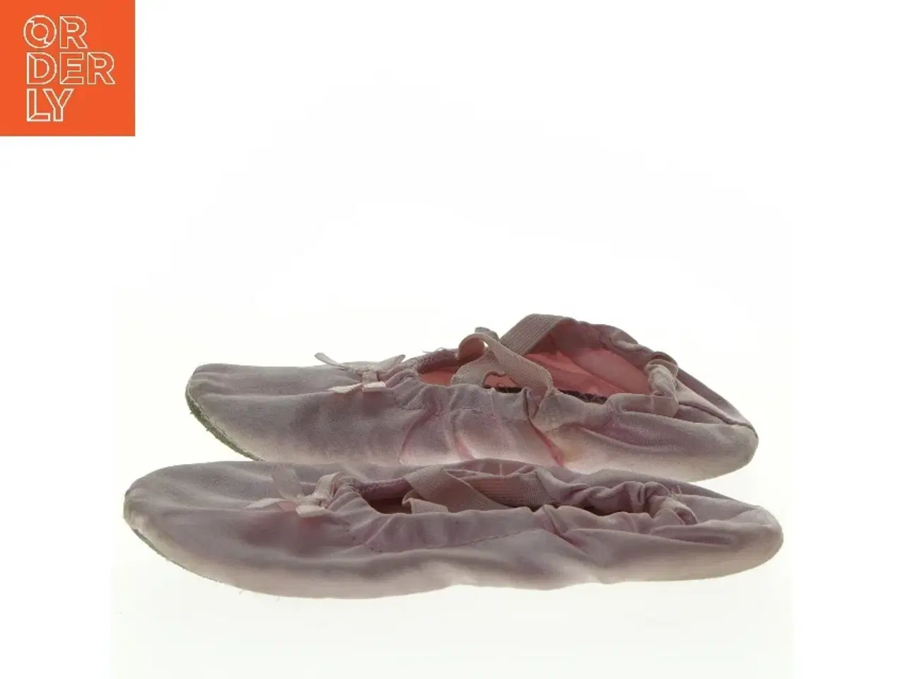 Billede 2 - Balletsko til børn fra H&M (str. 26-27)