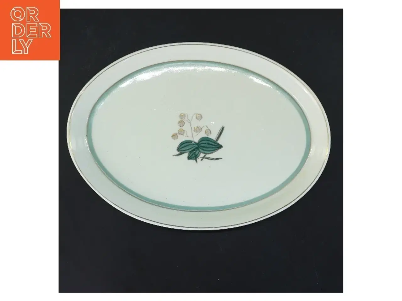 Billede 1 - Ovalt porcelænsfad Hjertegræs, Royal Copenhagen(str. 25,5x18,5 cm) fra Royal Copenhagen (str. 25,5x18,5 cm)