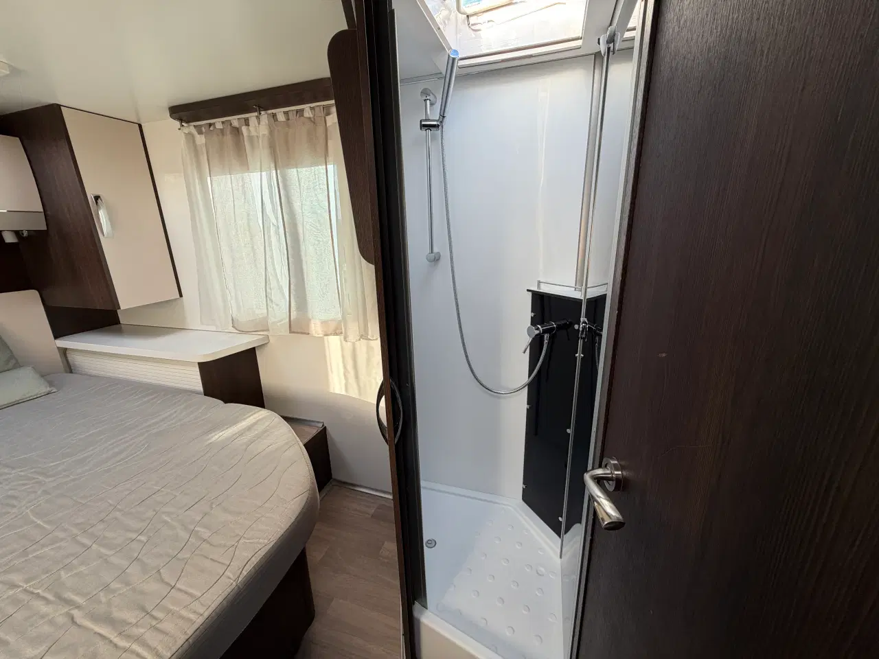 Billede 10 - Benimar Tessoro 497 - Komfort og frihed