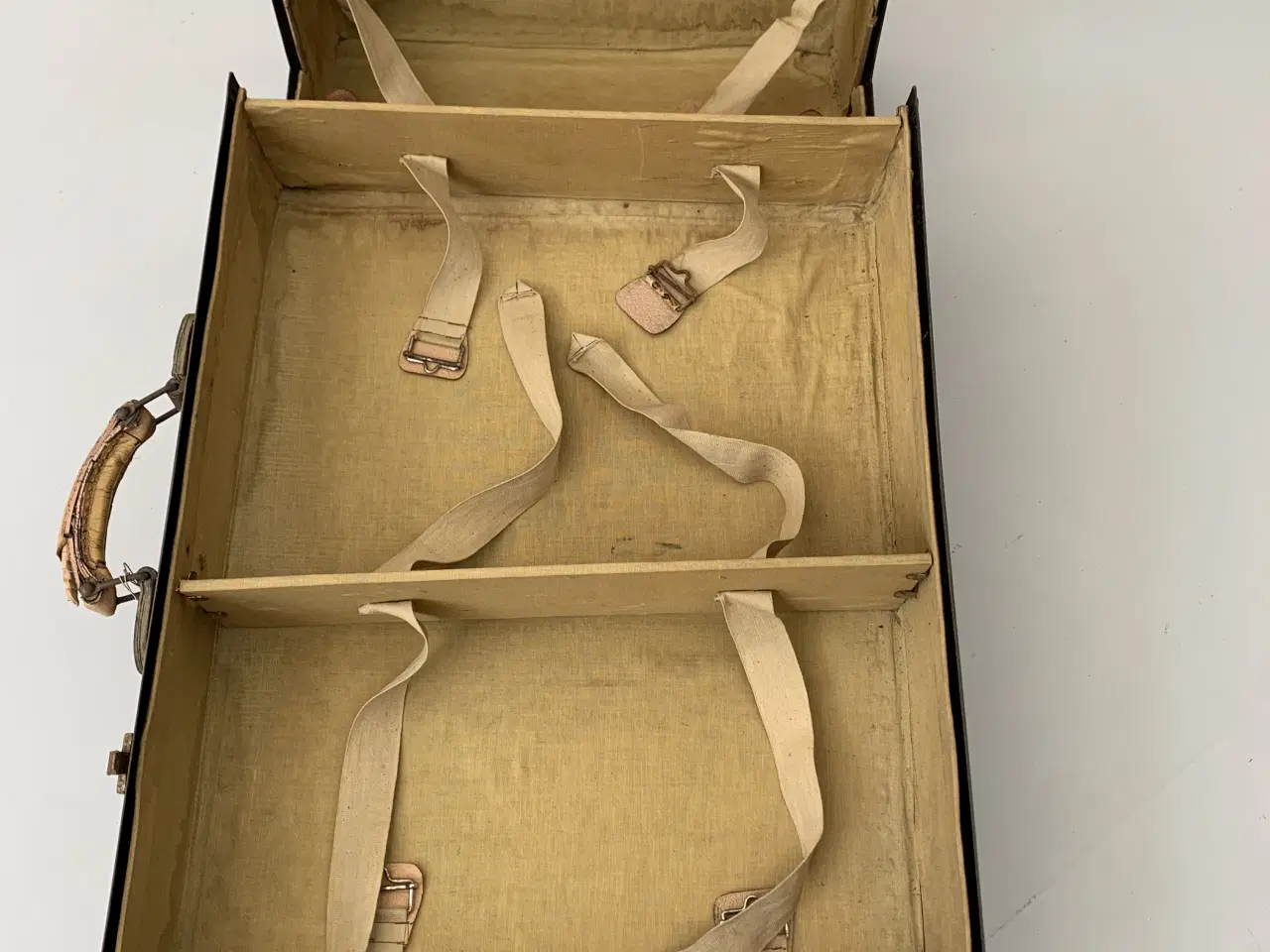 Billede 8 - Antik rejsekuffert 