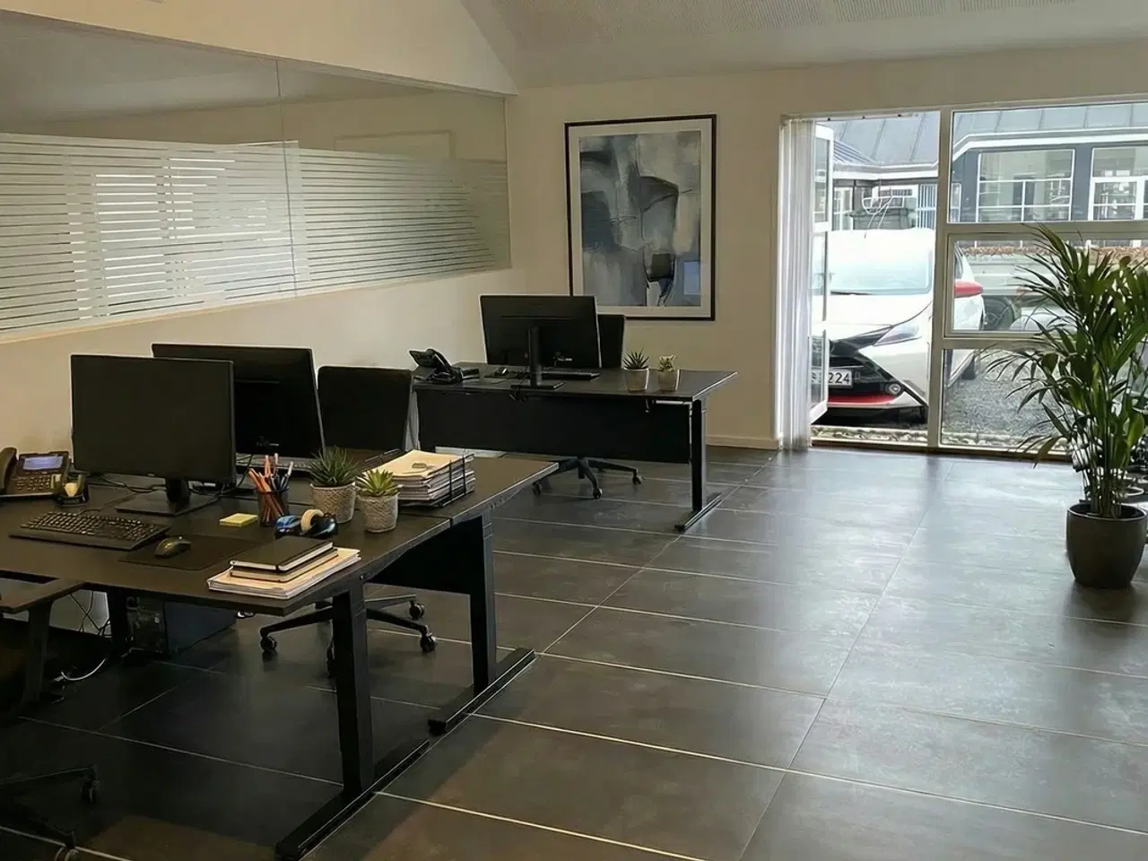 Billede 3 - Nyistandsatte kontorer fra 15-200 m2 på A.P.Møllers Allé - Gratis parkering samt adgang til ekslusivt mødelokale👍🏼